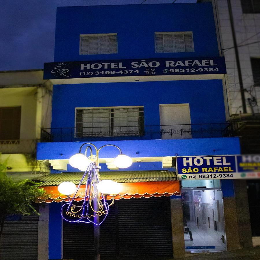 Sao Rafael Proximo A Passarela Ao Teleferico A Igreja Velha No Centro Aparecida (Sao Paulo)